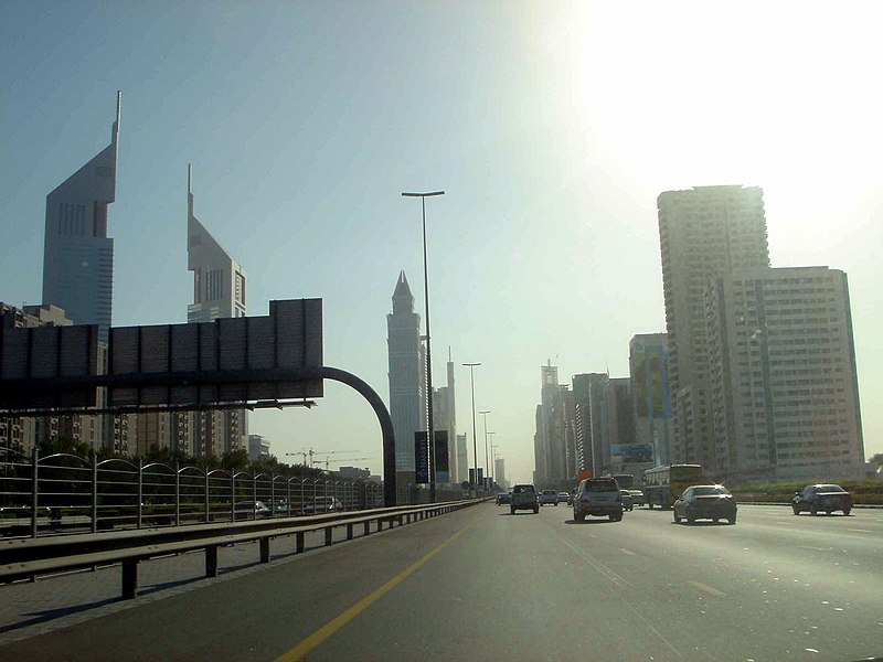 صورة:Sh5-zayed-road.jpg