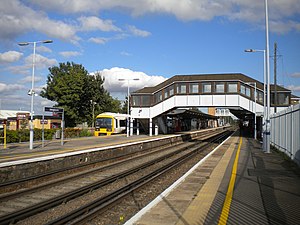 Sittingbourne railway station (geograph 6295159).jpg