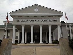 St. Clair County Courthouse in Pell City, Alabama.JPG