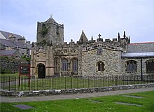 Église St Cybi's Holyhead 2004.jpg