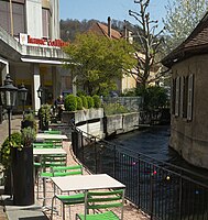 Offene Bachstrecke in der neueren Unterstadt, nach vorne fliessend