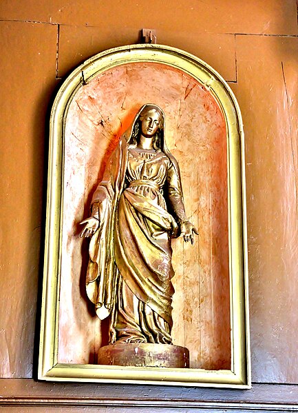 File:Statue dans l'église de saint-Germain-en-Montagne.jpg