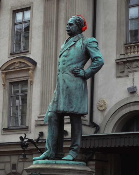 File:Statue of Nils Ericson in front of Stockholm Central Station.png