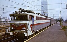 An SNCF CC 40100 with the Brussels-Paris L'Oiseau Bleu TEE in 1979. By the 1970s most TEEs were locomotive-hauled, rather than self-propelled trainsets. TEE L'Oiseau Bleu, Brussels, 1979.jpg