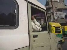Soubor: Taxi Ride Ahmedabad.ogv