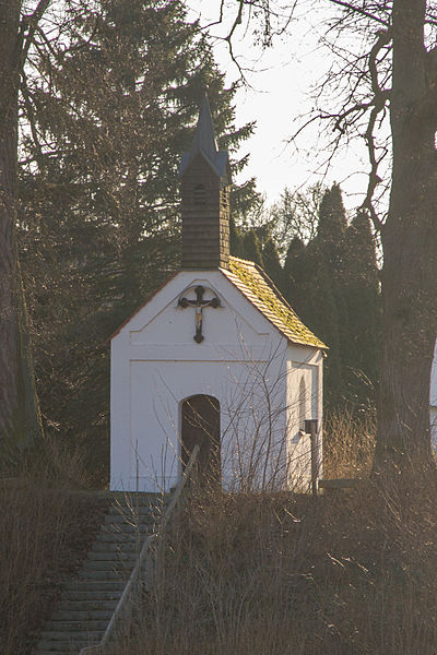 File:Tegernbach - Kapelle.jpg