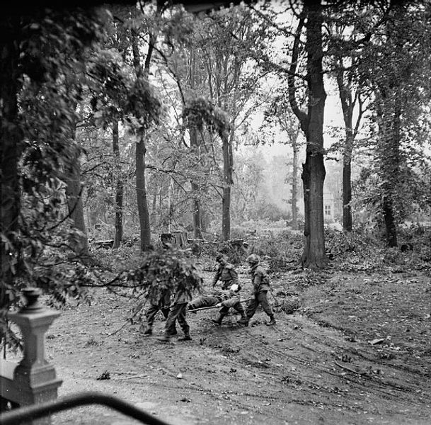 File:The British Airborne Division at Arnhem and Oosterbeek in Holland BU1141.jpg