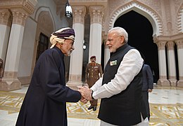 Salutations avec le Premier ministre de l’Inde Narendra Modi (Mascate, 2018).