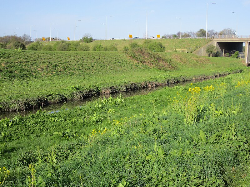 File:The River Birket at Bidston.jpg