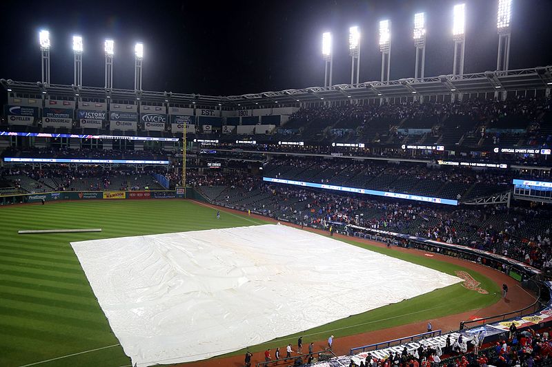 File:The tarp is on the field during the 10th inning of World Series Game 7. (30746057685).jpg