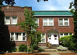 Thompson Court Apartments - Portland Oregon.jpg