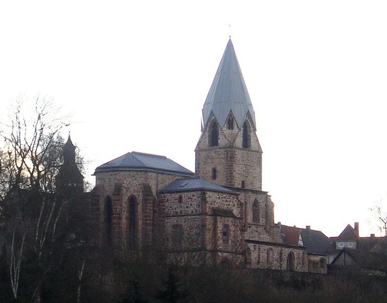 File:Totenkirche Treysa.jpg