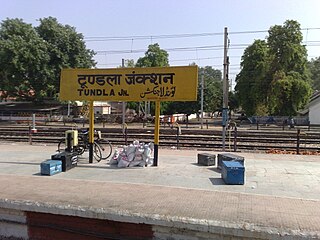 <span class="mw-page-title-main">Tundla Junction railway station</span> Railway station in Uttar Pradesh, India