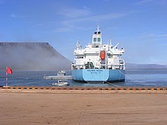 USAF Rising Star pushing the Maersk Peary at Thule AFB