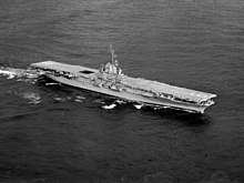 USS Essex (CV-9) underway in March 1951.jpg