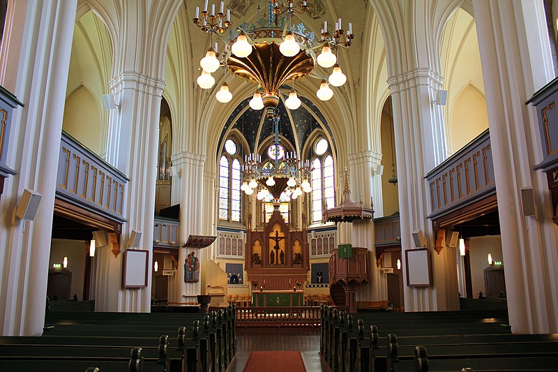 File:Umeå stads kyrka 2012c.JPG