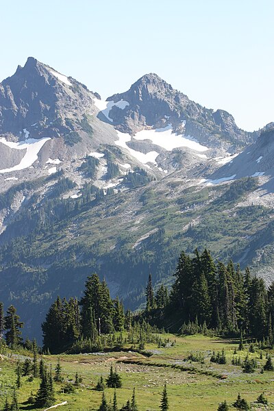 File:Unicorn Peak 8426.JPG