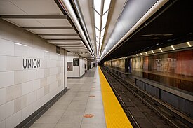Union Station TTC November 2021.jpg