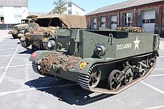 Category:Universal Carrier - Wikimedia Commons