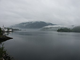 Viking kapell Romarheimsfjorden.jpg