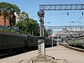 Километровый железнодорожный столб с отметкой 9288 на железнодорожном вокзале Владивостока