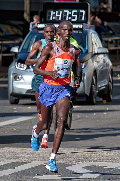 Wilson Kipsang (front) and Kipchoge (behind) running in the 2013 Berlin Marathon in which Kipsang set the world record with 2:03:23 and Kipchoge, raci