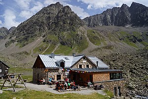 Winnebachseehütte mit Anbau 2015