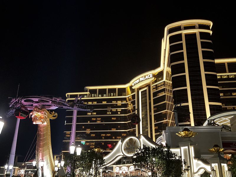 File:Wynn Palace Night 2016.jpg