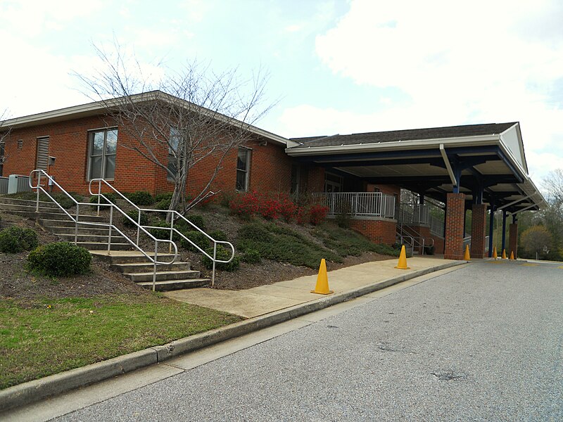 File:Yarbrough Elementary School Auburn Alabama.JPG