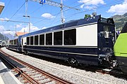 BLSの電気機関車と連結するインターフェース客車（Bsi 291） （2022年撮影）
