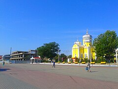 Комрат гагаузия. Центральная площадь Комрат. Город Комрат Гагаузия. Комрат Центральная площадь города. Церковь Комрат.