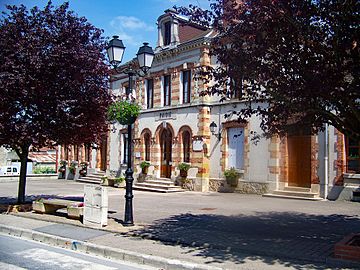 Datei:1-Trépail_mairie.jpg