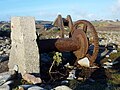 Le port de Canté : treuil installé par la municipalité dans les années 1930 pour hisser les canots des pêcheurs sur la rive