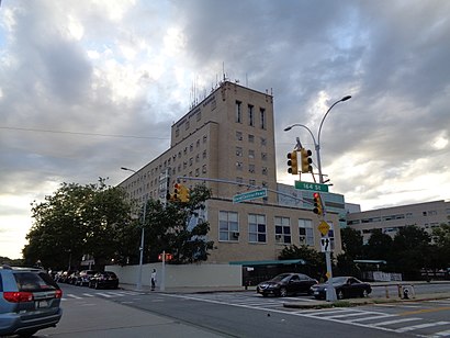 How to get to Queens Hospital Center with public transit - About the place