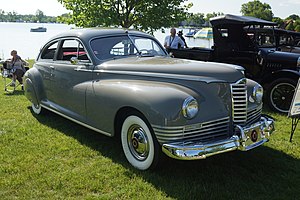 1947 Packard 2106 Custom Super Clipper (26895932084).jpg