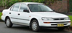 1996-1999 Toyota Corolla (AE101R) CSi sedan (2011-06-15) 01.jpg