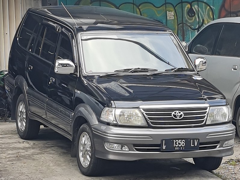 File:2003 Toyota Kijang Krista 2.4 Diesel, Central Surabaya.jpg