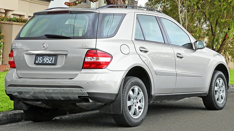 File:2006 Mercedes-Benz ML 320 CDI (W 164) wagon (2011-07-17) 02.jpg
