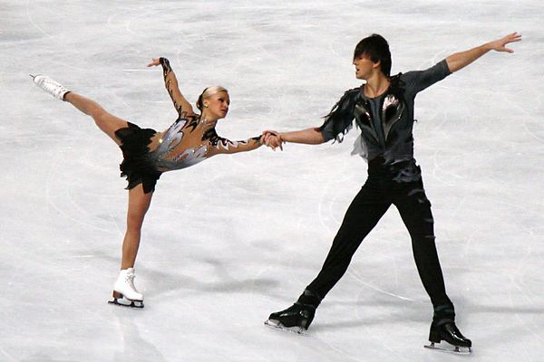 Volosozhar and Trankov at the 2011 Trophée Bompard