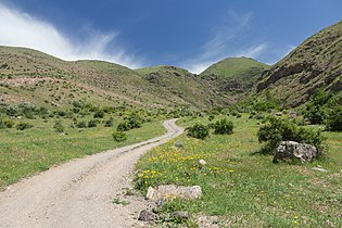 Nature along the tourist route Vernashen - Spitakavor