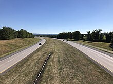 US 222 southbound in Richmond Township 2022-09-01 16 24 40 View south along U.S. Route 222 (Kutztown Bypass) from the overpass for Crystal Cave Road in Richmond Township, Berks County, Pennsylvania.jpg