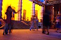 2695viki Teatr Lalek - scena letnia od parku. Tango. Foto Barbara Maliszewska.jpg