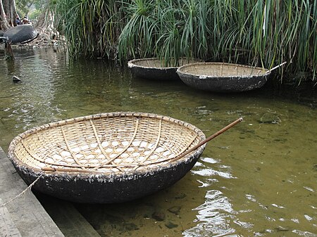 Tập_tin:A_coracle_jetty_2.JPG