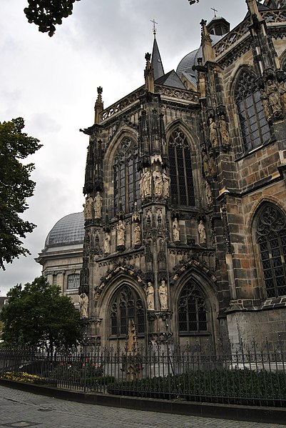 File:Aachen, Dom, 2011-08 CN-04.JPG