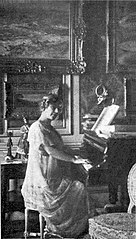 Amélie Diéterle (1871-1941) dans son appartement parisien (A05).jpg