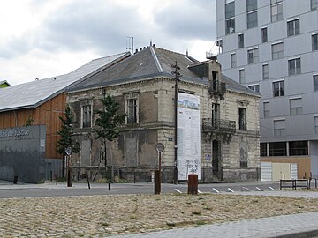 Le bâtiment en 2010 avant sa restauration