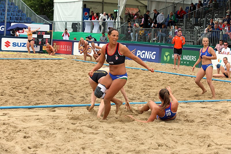 File:Beach handball Euro 2019 Semifinal Women HUN-NED 428.jpg