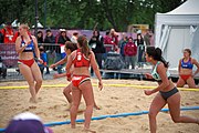 Deutsch: Beachhandball bei den Olympischen Jugendspielen 2018; Tag 5, 10. November 2018; Mädchen, Hauptrunde - Ungarn-Paraguay 2:0 English: Beach handball at the 2018 Summer Youth Olympics at 11 October 2018 – Girls Main Round – Hungary-Paraguay 2:0