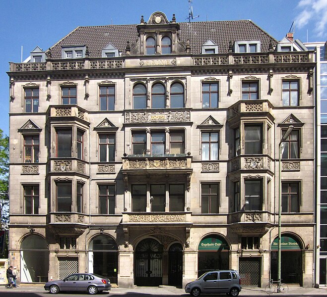 File:Berlin, Kreuzberg, Friedrichstrasse 17, Wohn- und Geschaeftshaus A. Gutschow.jpg