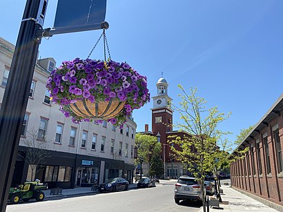 How to get to Biddeford, Maine with public transit - About the place